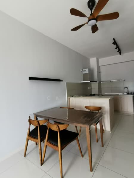 Servis Apartment untuk Dijual di Emerald 9 - CK Ng - Dining Room - PropertyGuru.com.my