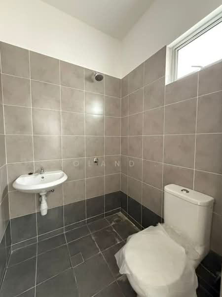 2-storey Terraced House for Sale in Iskandar Puteri (Nusajaya) (Johor) - Yoland . - Bathroom - PropertyGuru.com.my