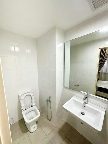 Servis Apartment untuk Disewa di Parc 3 - Rex Tan - Bathroom - PropertyGuru.com.my