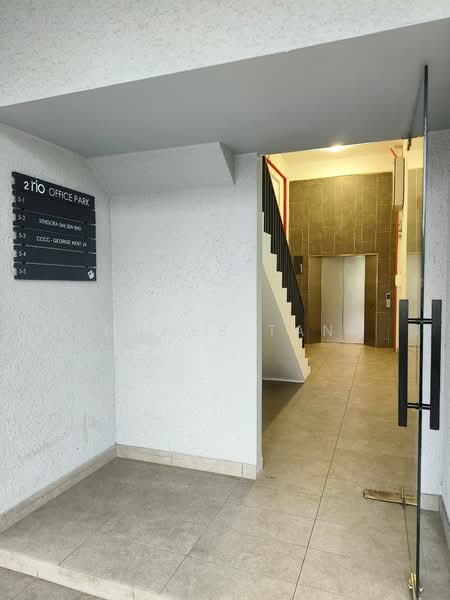 Shop / Office for Rent in Bandar Puteri Puchong (Puchong) - Agnes Tan - Entrance - PropertyGuru.com.my