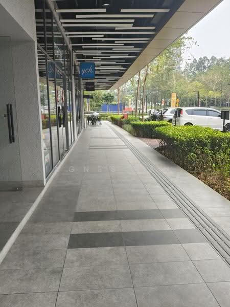 Shop / Office untuk Disewa di Bandar Puteri Puchong (Puchong) - Agnes Tan - Exterior - PropertyGuru.com.my
