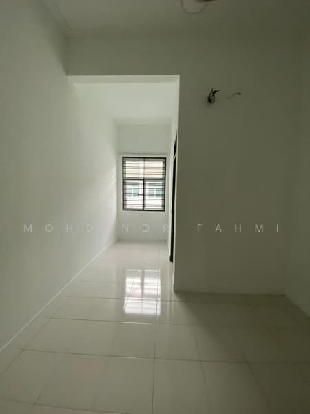 Rumah Teres 2 Tingkat untuk Dijual di Bandar Saujana Putra (Tanjong Duabelas) - Mohd Nor Fahmi - PropertyGuru.com.my