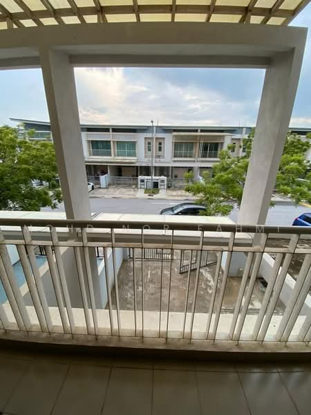 Rumah Teres 2 Tingkat untuk Dijual di Bandar Saujana Putra (Tanjong Duabelas) - Mohd Nor Fahmi - PropertyGuru.com.my