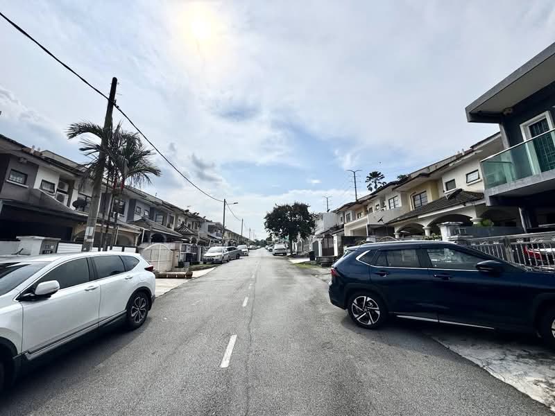 2-storey Terraced House for Sale in Batu 9 (Cheras) - Fazri . - PropertyGuru.com.my