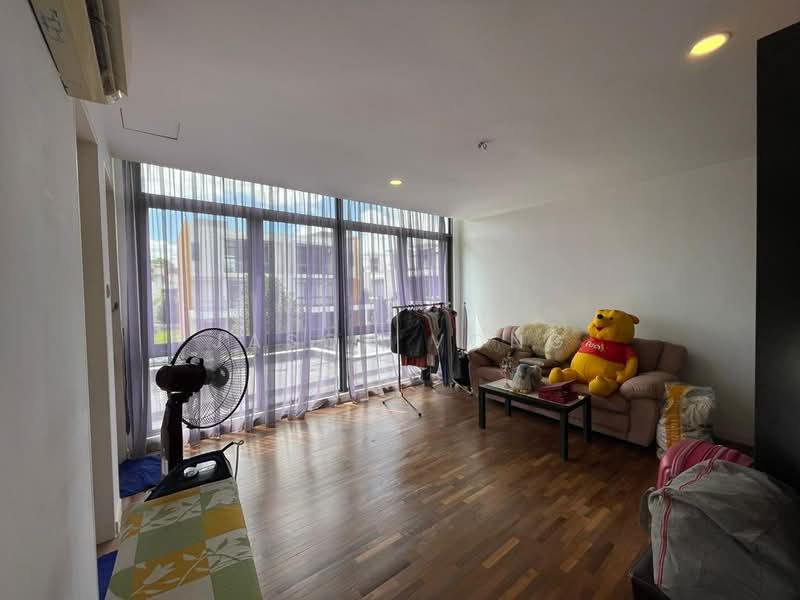 Rumah Teres 3 Tingkat untuk Disewa di Lake Fields (Sungai Besi) - Jason Vong - Living Room - PropertyGuru.com.my