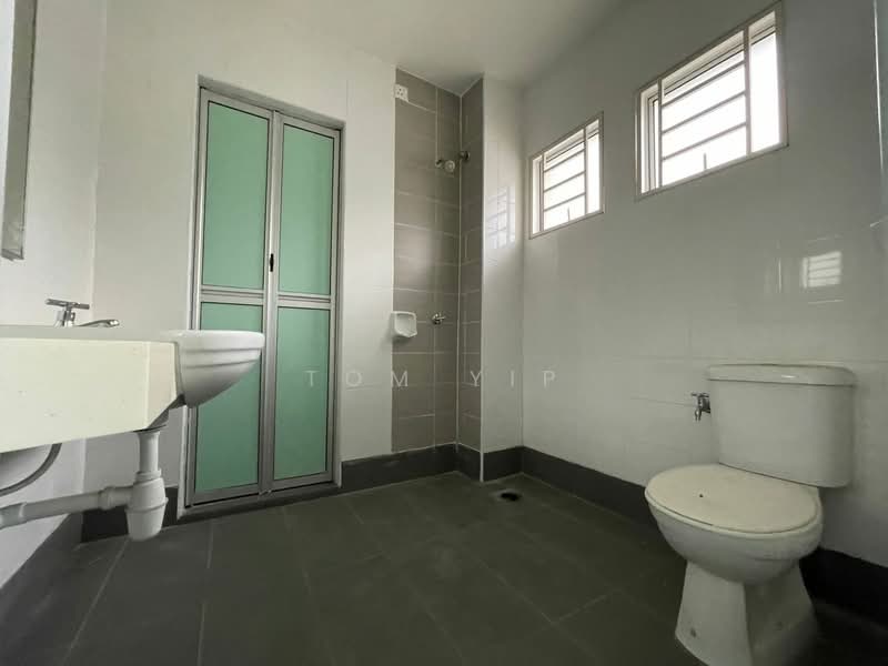 Rumah Teres 2-Tingkat untuk Dijual di Ijok (Selangor) - Tom Yip - Bathroom - PropertyGuru.com.my