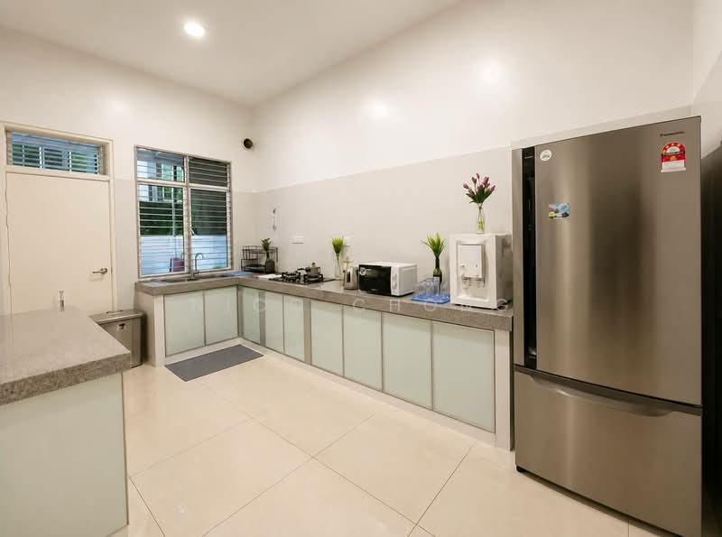 Rumah Berkembar untuk Dijual di Bandar Dato Onn (Tebrau) - Nico Chong - Kitchen - PropertyGuru.com.my