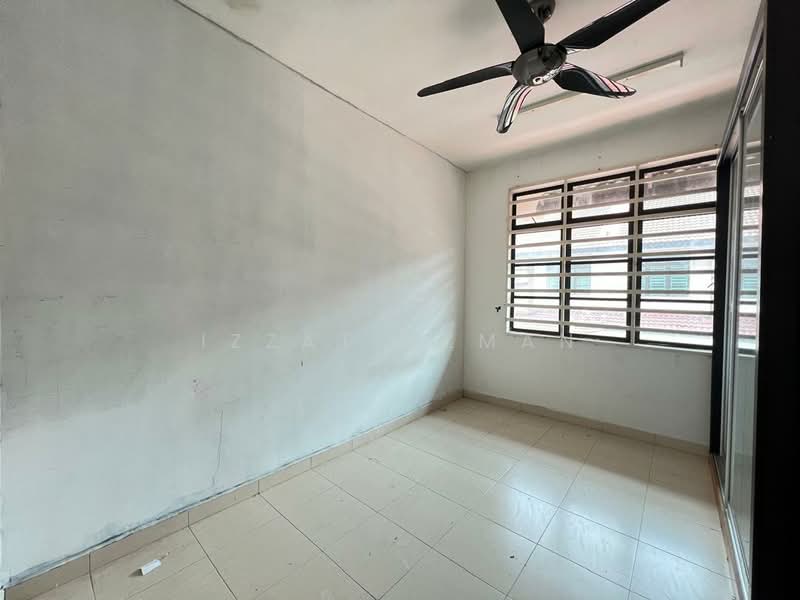 2-storey Terraced House for Sale in Bandar Damansara Kuantan (Sungai Karang) - Izzat Azman - Interior - PropertyGuru.com.my