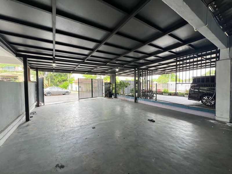 2-storey Terraced House for Sale in Bandar Damansara Kuantan (Sungai Karang) - Izzat Azman - Exterior - PropertyGuru.com.my