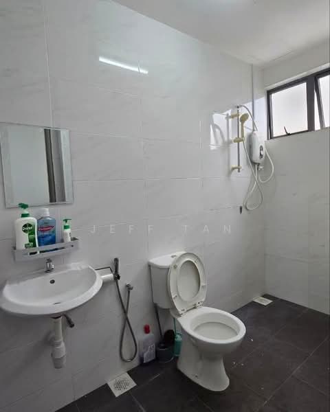 Condominium for Rent at Casa Kayangan - Jeff Tan - Bathroom - PropertyGuru.com.my