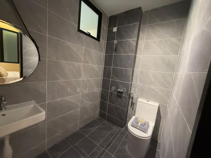 Pangsapuri untuk Dijual di Pinegate Residency Project~Kimlun Land - Eric Foo - Bathroom - PropertyGuru.com.my