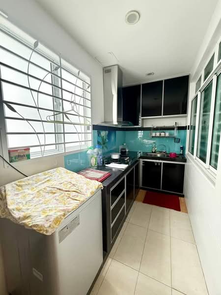 Rumah Teres untuk Dijual di Johor Bahru (Johor) - Julie Yew - Kitchen - PropertyGuru.com.my