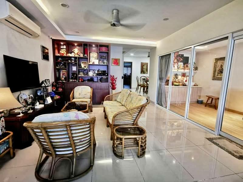 Rumah Teres 2 Tingkat untuk Dijual di SS 20, Damansara Utama (Petaling Jaya) - Lukman Hakim - Living Room - PropertyGuru.com.my