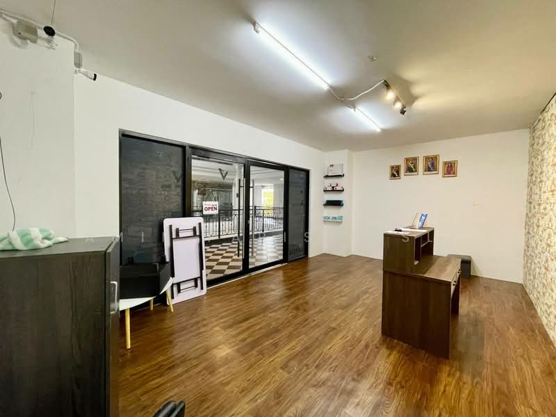 Kedai / Pejabat untuk Dijual di Taman Ekoflora (Johor Bahru) - Amir Faris Rusli - Interior - PropertyGuru.com.my