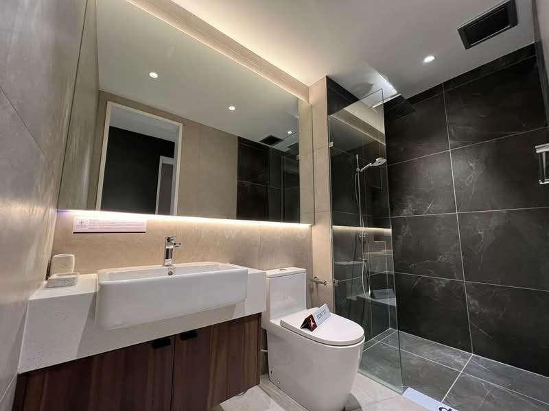 Servis Apartment untuk Dijual di Binastra Cochrane - Tw Lun - Bathroom - PropertyGuru.com.my