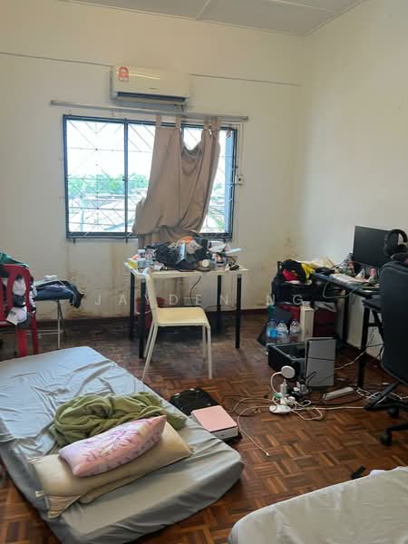 Rumah Teres 2 Tingkat untuk Dijual di Taman Johor Jaya (Johor Bahru) - Jayden Ng - Bedroom - PropertyGuru.com.my