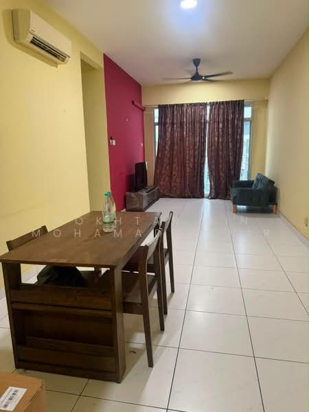 Servis Apartment untuk Disewa di Bsp Skypark - Mokhtar Bin Mohamad Akhir - Living Room - PropertyGuru.com.my