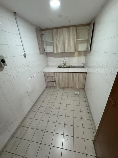 Shop / Office for Rent in Cheras (Kuala Lumpur) - Eddie Tee - Pantry - PropertyGuru.com.my