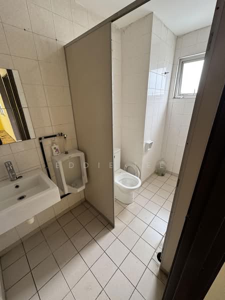 Shop / Office for Rent in Cheras (Kuala Lumpur) - Eddie Tee - Bathroom - PropertyGuru.com.my