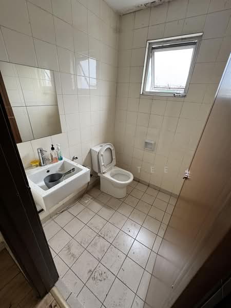 Shop / Office for Rent in Cheras (Kuala Lumpur) - Eddie Tee - Bathroom - PropertyGuru.com.my
