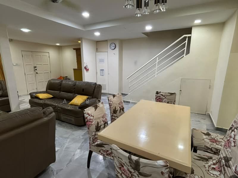 2-storey Terraced House for Sale in Taman Bukit Permai (Ampang) - Aaron Yong - Living Room - PropertyGuru.com.my