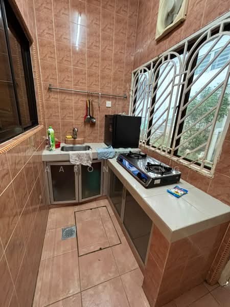 2-storey Terraced House for Sale in Taman Bukit Permai (Ampang) - Aaron Yong - Kitchen - PropertyGuru.com.my