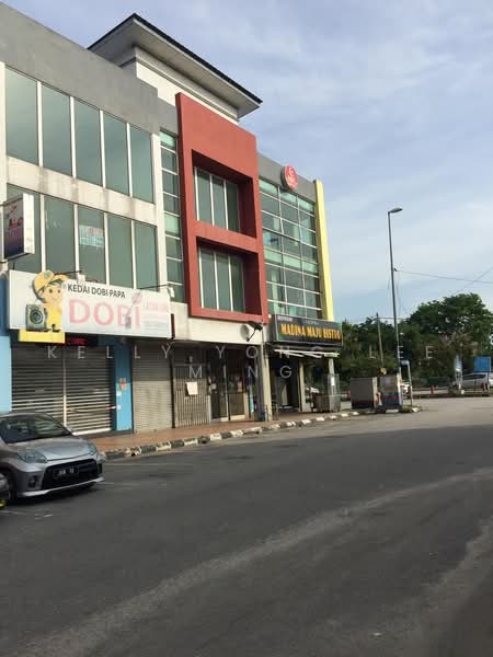 Shop for Rent in Dengkil (Selangor) - Kelly Yong Lee Ming - Exterior - PropertyGuru.com.my