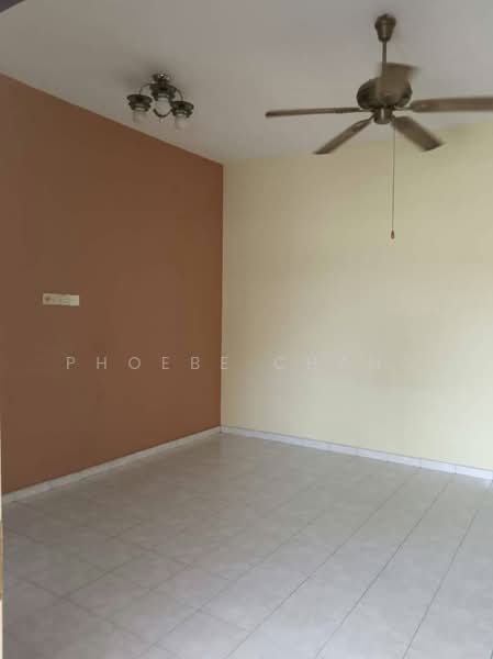 Rumah Teres untuk Dijual di Kuala Kangsar (Perak) - Phoebe Chang - Living Room - PropertyGuru.com.my