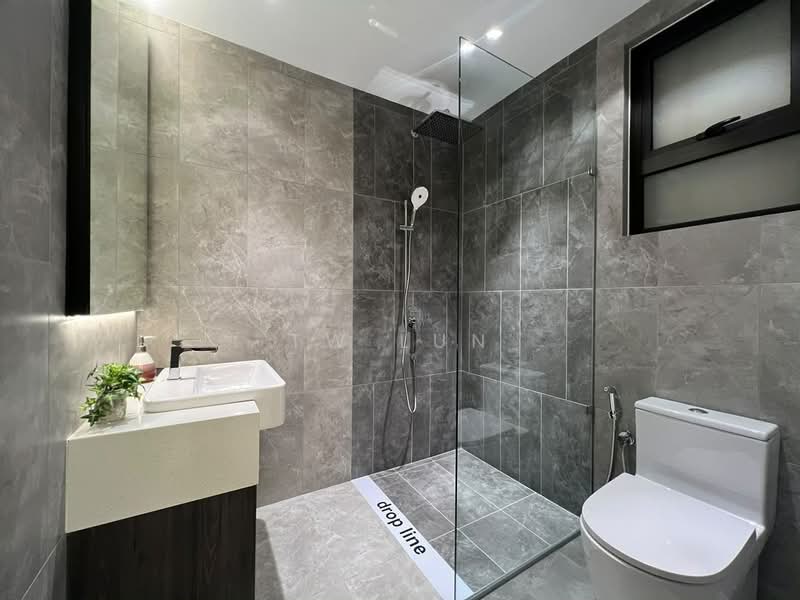 Servis Apartment untuk Dijual di Binastra Cochrane - Tw Lun - Bathroom - PropertyGuru.com.my