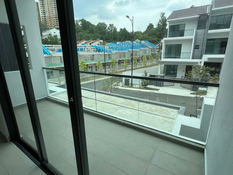 3-storey Terraced House for Sale in Batu 9 (Cheras) - Mantus Chai - PropertyGuru.com.my