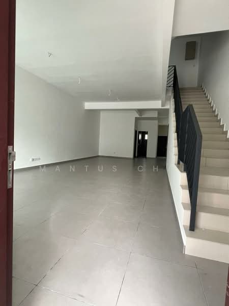 3-storey Terraced House for Sale in Batu 9 (Cheras) - Mantus Chai - PropertyGuru.com.my