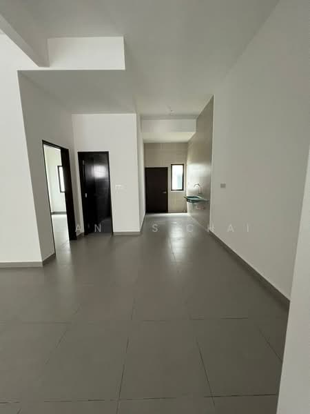 3-storey Terraced House for Sale in Batu 9 (Cheras) - Mantus Chai - PropertyGuru.com.my