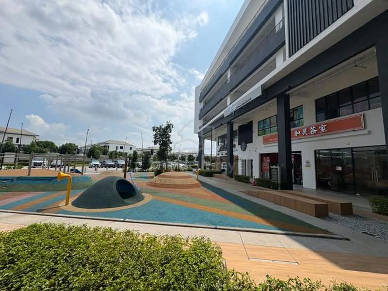 Kedai / Pejabat untuk Disewa di Setia Alam (Selangor) - Tom Lee - Exterior - PropertyGuru.com.my
