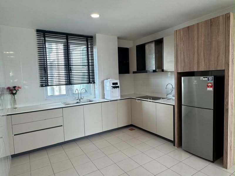 Apartment for Rent at McKenzie Avenue - Valerie Chai - Kitchen - PropertyGuru.com.my