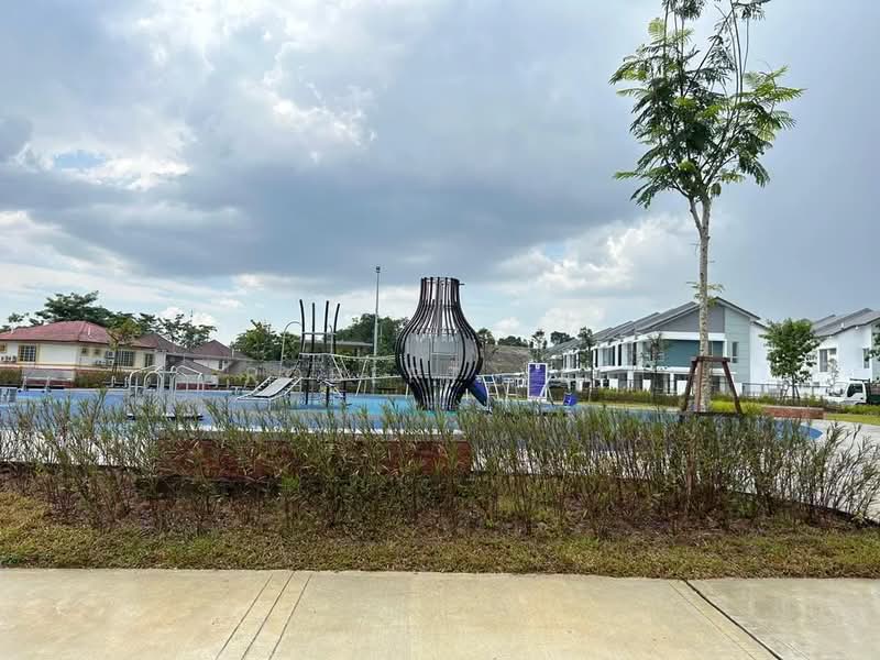 Terraced House for Rent in Kota Emerald (Rawang) - Robert Yee - Exterior - PropertyGuru.com.my