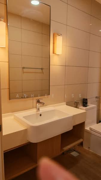 Servis Apartment untuk Disewa di Avara - Ashlee LSS - Bathroom - PropertyGuru.com.my