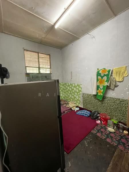 Rumah Teres 1 Tingkat untuk Dijual di Senai (Johor) - Rain Ng - Bedroom - PropertyGuru.com.my