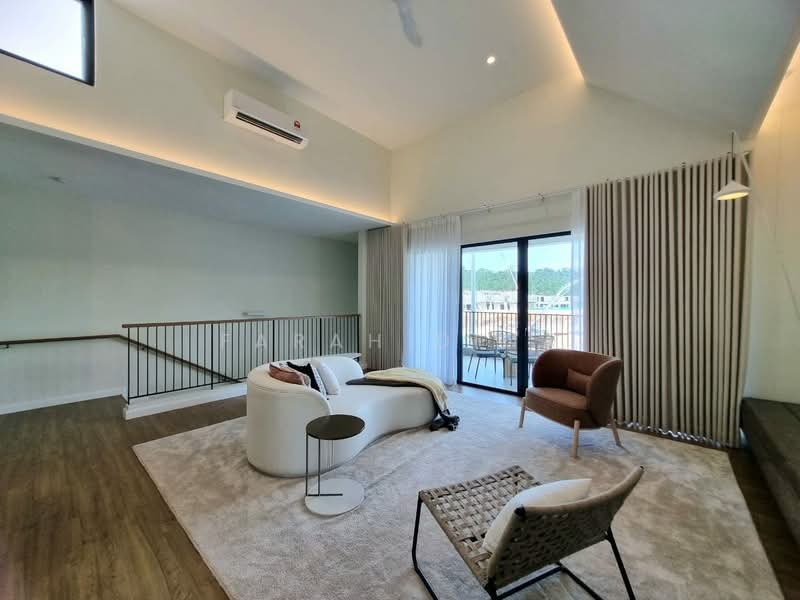 3-storey Terraced House for Sale in Seksyen U15 (Shah Alam) - Farah Dina - Living Room - PropertyGuru.com.my