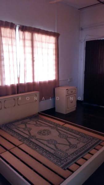 Rumah Berkembar untuk Dijual di George Town (Penang) - Ronald Ng - Bedroom - PropertyGuru.com.my