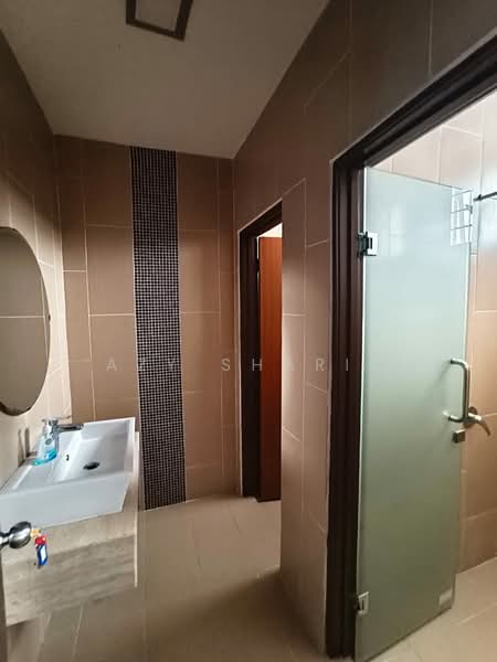 Shop / Office for Rent in I-City (Shah Alam) - Azy Shariz - Bathroom - PropertyGuru.com.my
