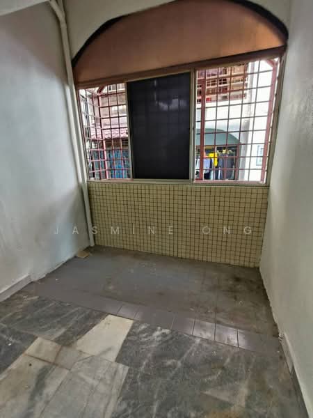 Apartment for Sale at Taman Daya Shop Apartment - Jasmine Ong - Balcony - PropertyGuru.com.my