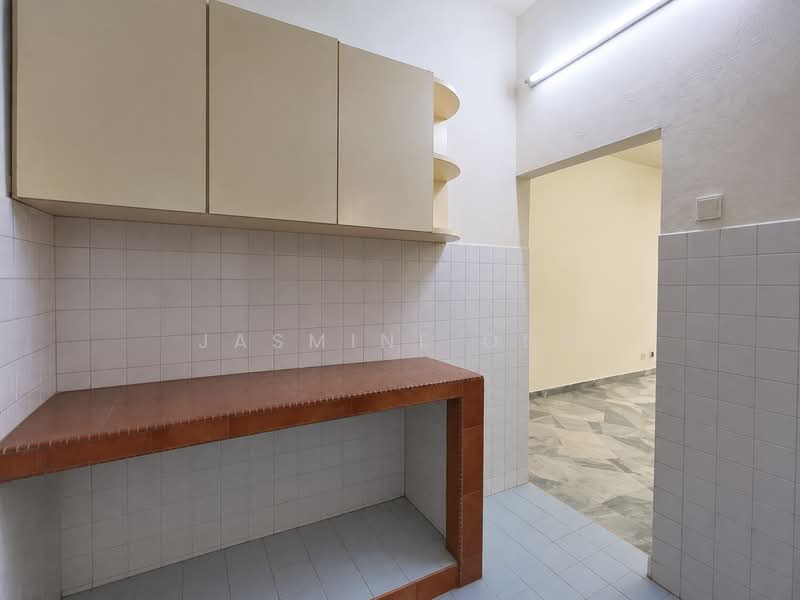 Apartment for Sale at Taman Daya Shop Apartment - Jasmine Ong - Kitchen - PropertyGuru.com.my
