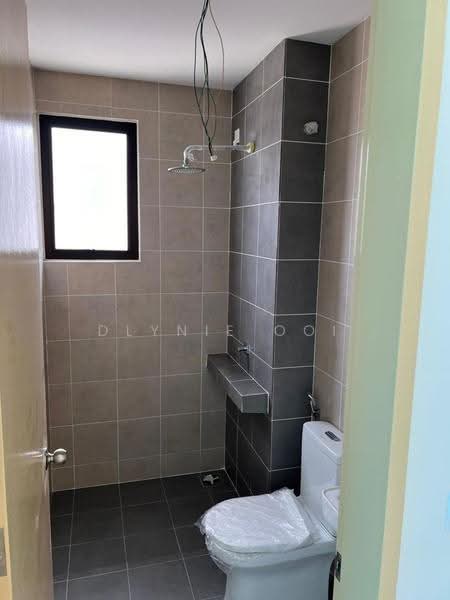 Semi-Detached House for Sale in Setia Ecohill (Semenyih) - Dlynie Ooi - Bathroom - PropertyGuru.com.my