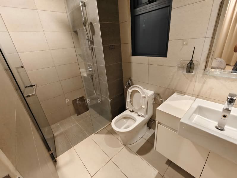 Servis Apartment untuk Disewa di Skyluxe On The Park Bukit Jalil - Perry Chai - Bathroom - PropertyGuru.com.my