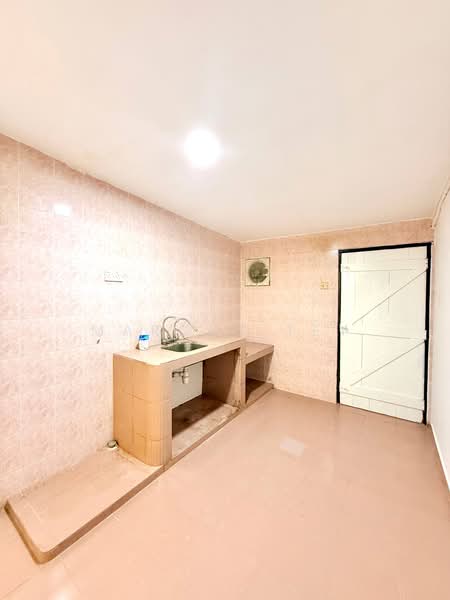 Rumah Teres 2 Tingkat untuk Dijual di Segamat (Johor) - Marcus Tey - Kitchen - PropertyGuru.com.my