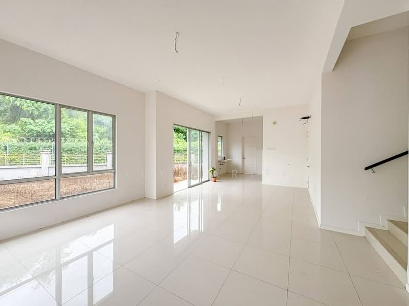 2-storey Terraced House for Sale in Tropicana Heights (Kajang) - BILYA ARIFF - Living Room - PropertyGuru.com.my