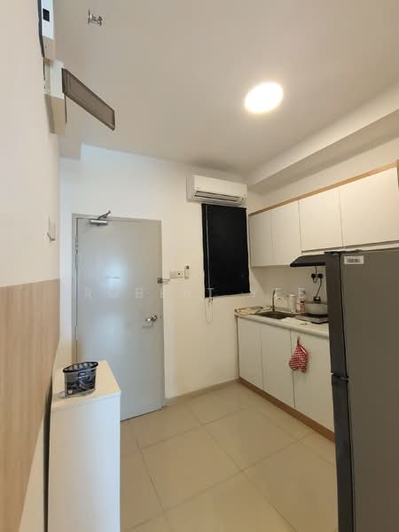 Servis Apartment untuk Disewa di Centrestage Designer Suite - Robert Yee - Kitchen - PropertyGuru.com.my