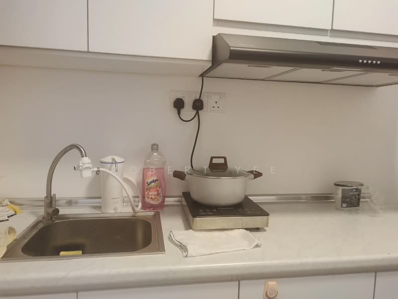 Servis Apartment untuk Disewa di Centrestage Designer Suite - Robert Yee - Kitchen - PropertyGuru.com.my