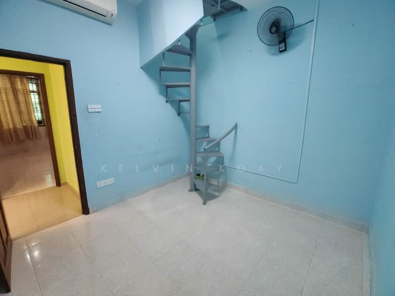 1-storey Terraced House for Sale in Taman Bestari Indah (Ulu Tiram) - Kelvin Koay - Interior - PropertyGuru.com.my