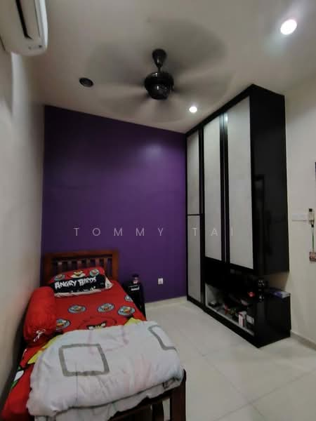 Rumah Teres 1 Tingkat untuk Dijual di Taman Kempas Indah (Tebrau) - Tommy Tai - Bedroom - PropertyGuru.com.my